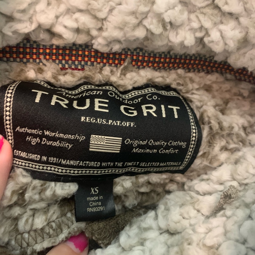 true grit pullover - Picture 2 of 2